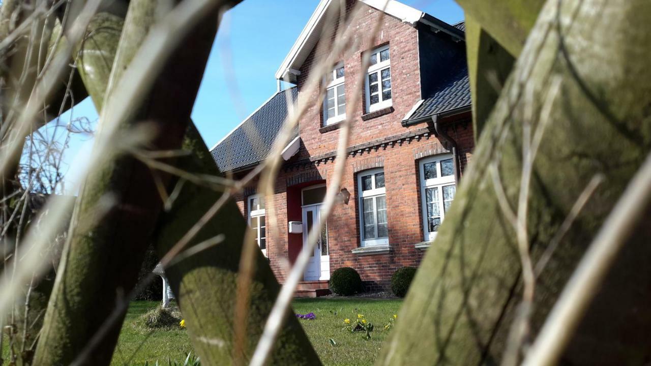 Landhaus Von Felde Esens Eksteriør bilde
